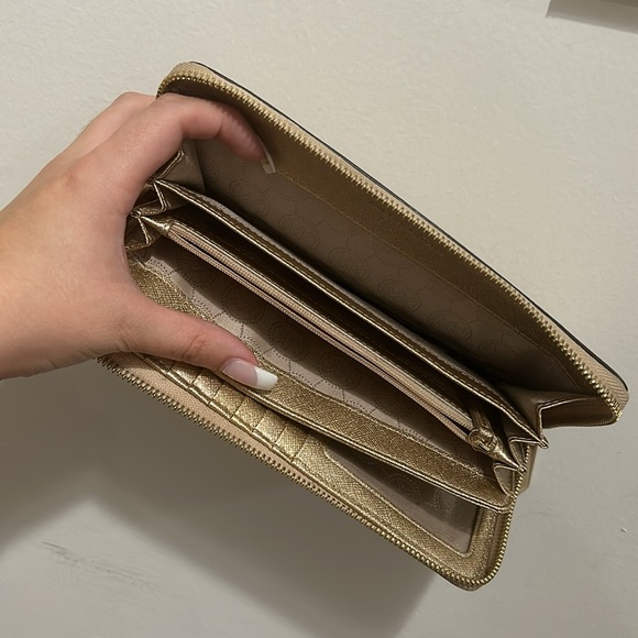 Wallet - Picture 3 of 3